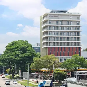 Aqueen Paya Lebar Отель Сингапур
