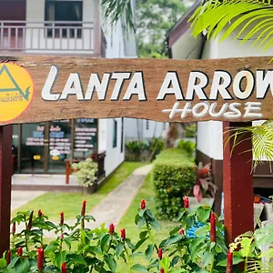 Semesteranläggning (resort) Lanta Arrow House